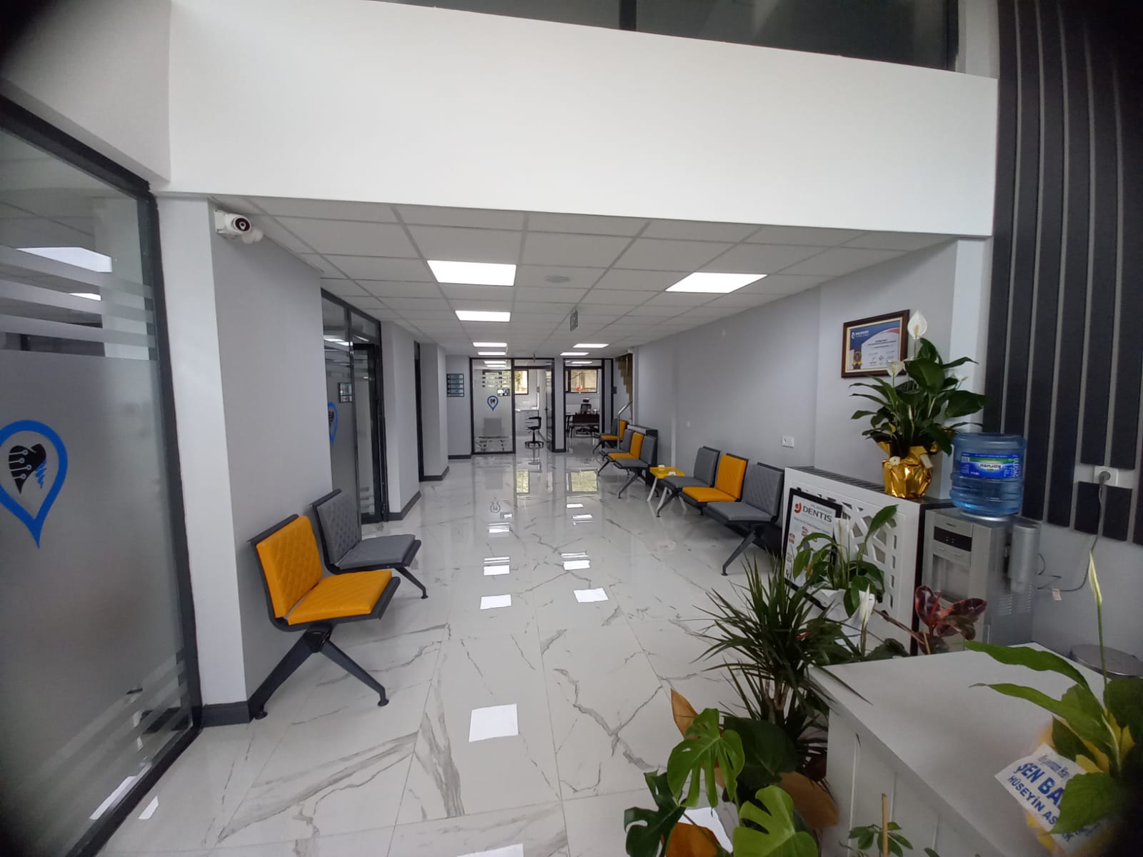 WhatsApp Image 2023-12-14 at 09.36.39