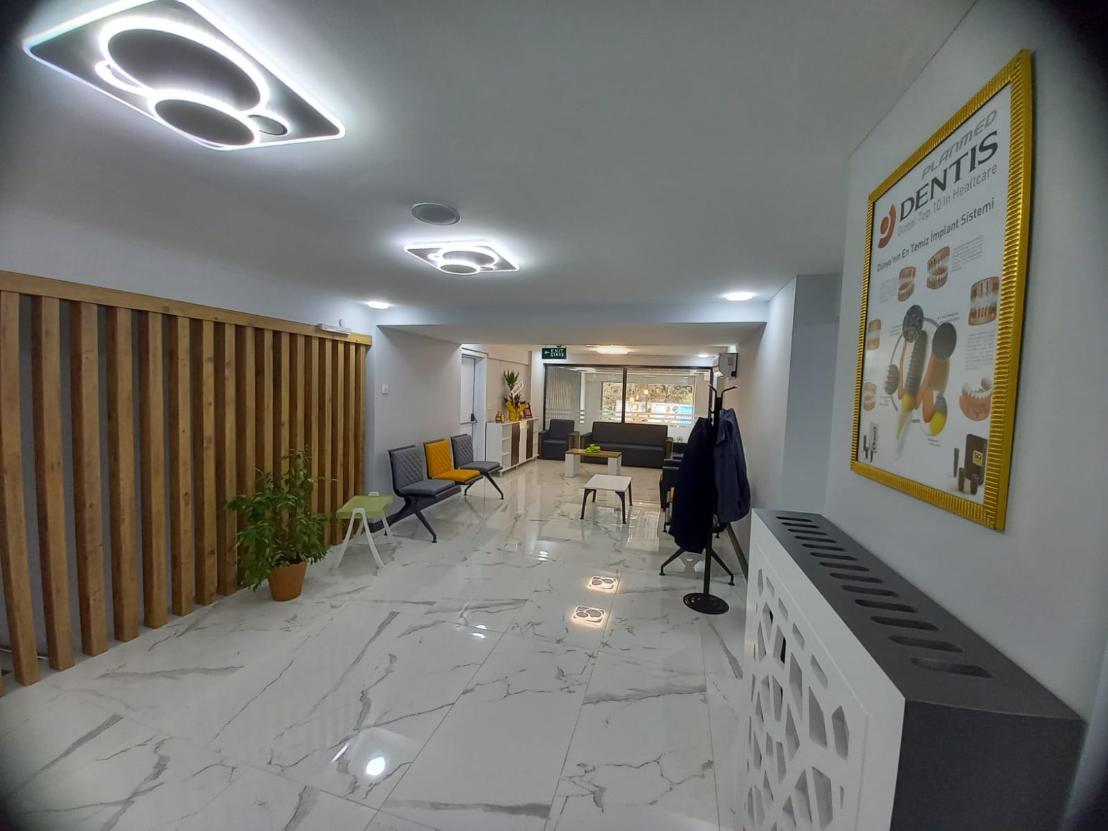 WhatsApp Image 2023-12-14 at 09.36.42(2)